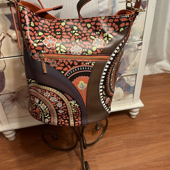 Nicole Lee Boho Barrel Shoulder Bag - Picture 3 of 13